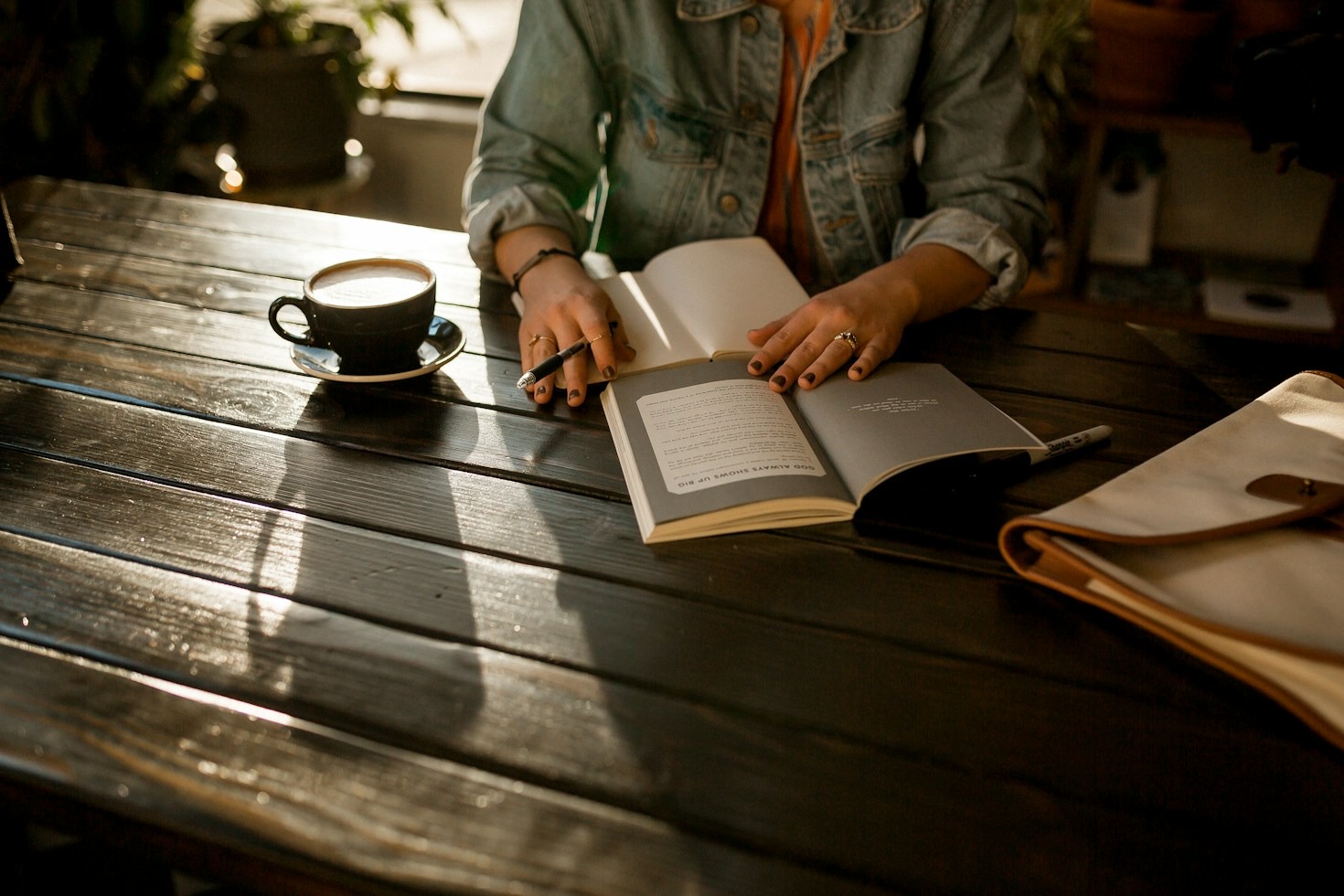 Simple Habits That Spark Everyday Creativity
